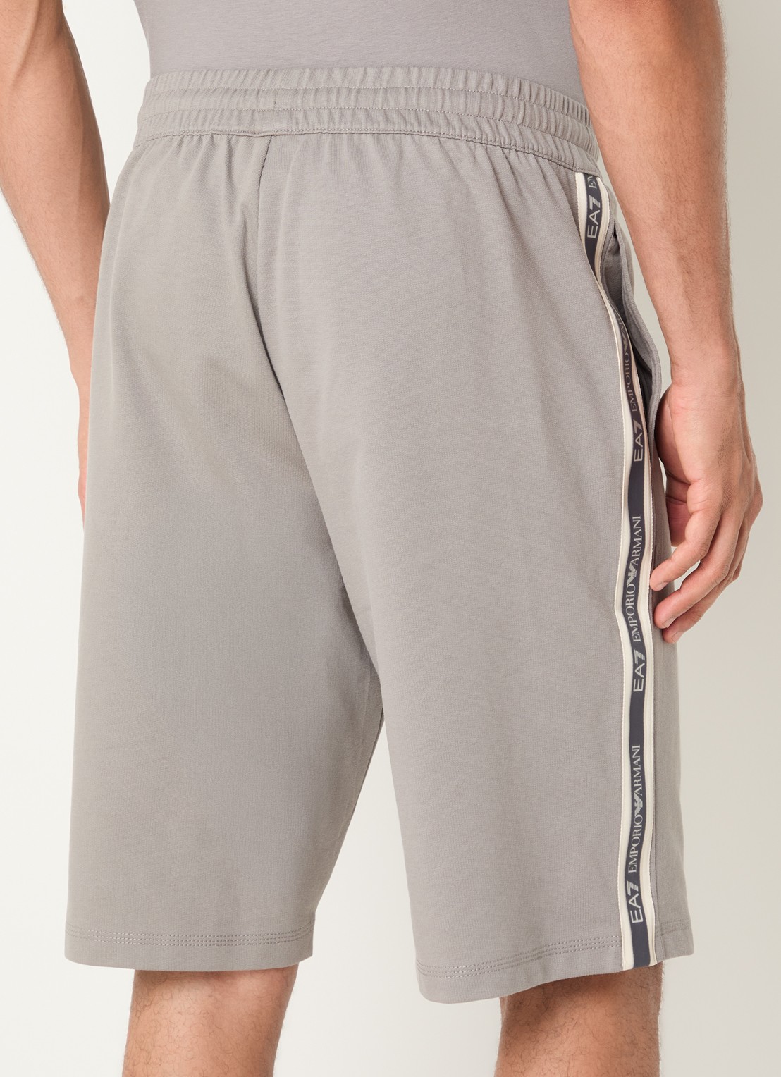 Armani Straight fit korte joggingbroek met logoprint - achterkant 3 blauw