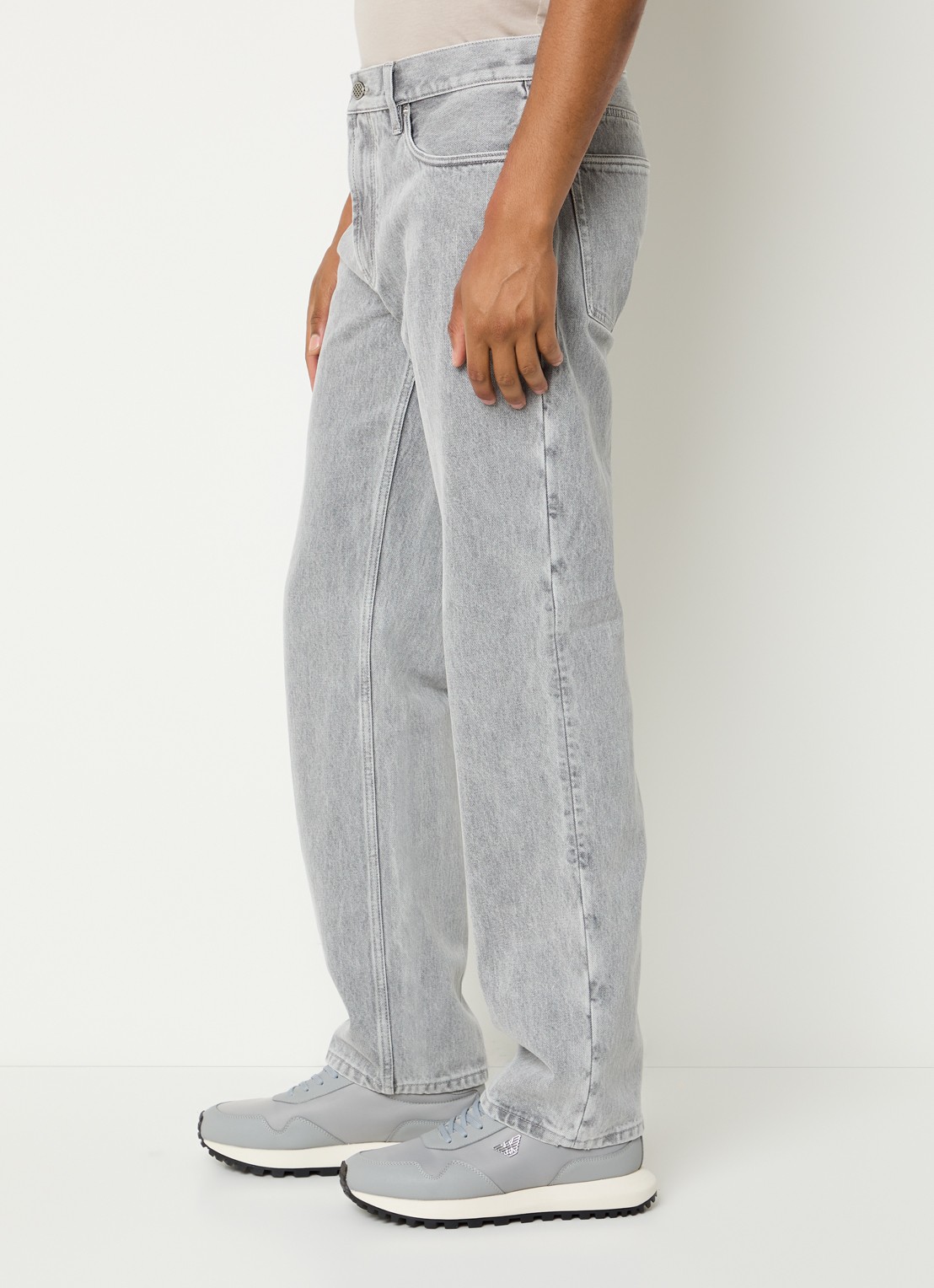 Armani Straight leg jeans met steekzakken - detail 2 lichtgrijs