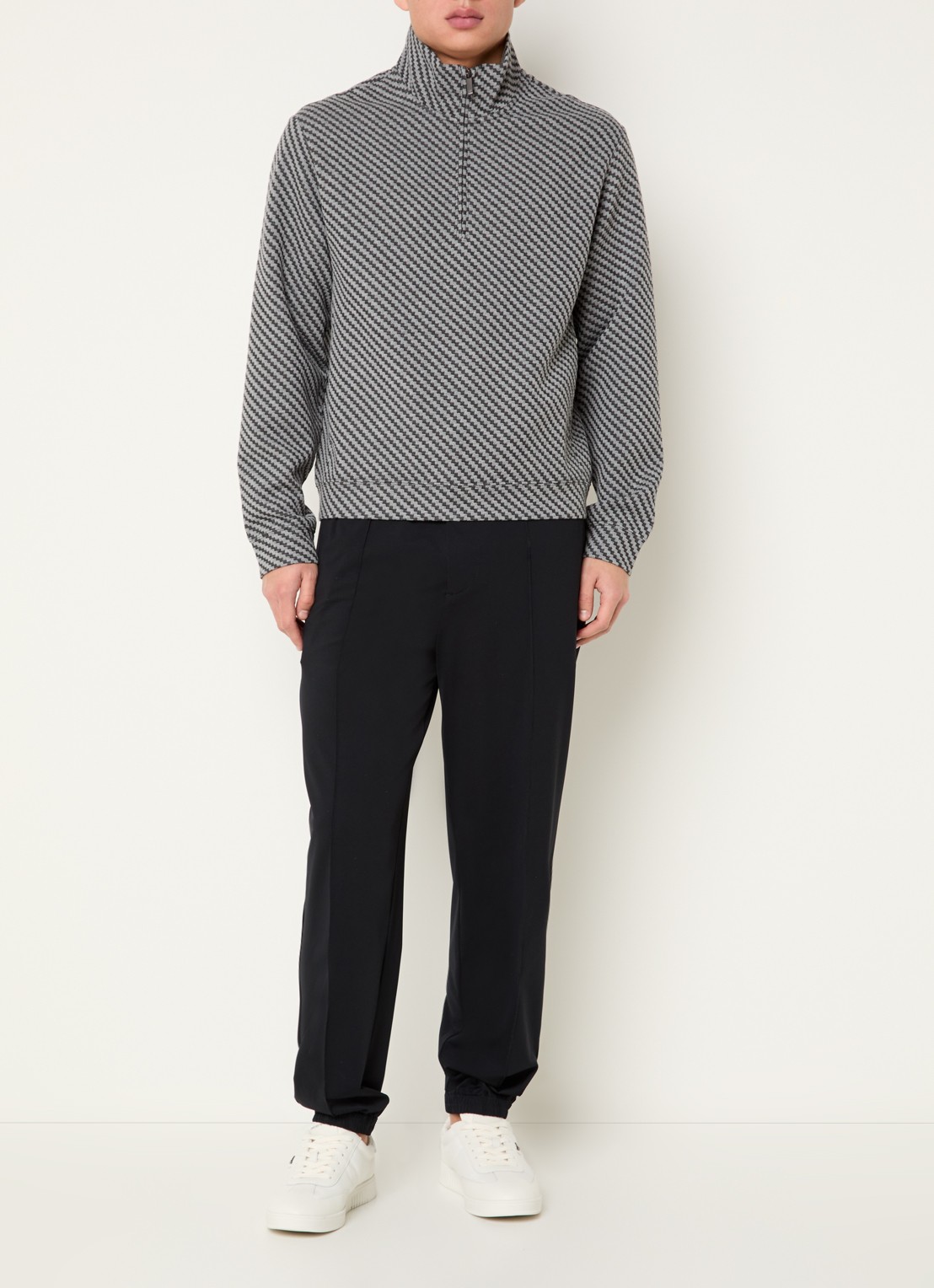 Armani Sweater met halve rits en structuur - voorkant 2 grijs