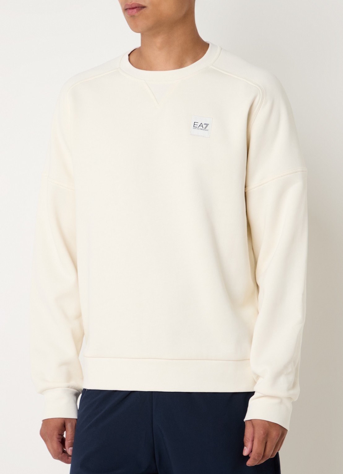 Armani Sweater met logo- en backprint - detail creme