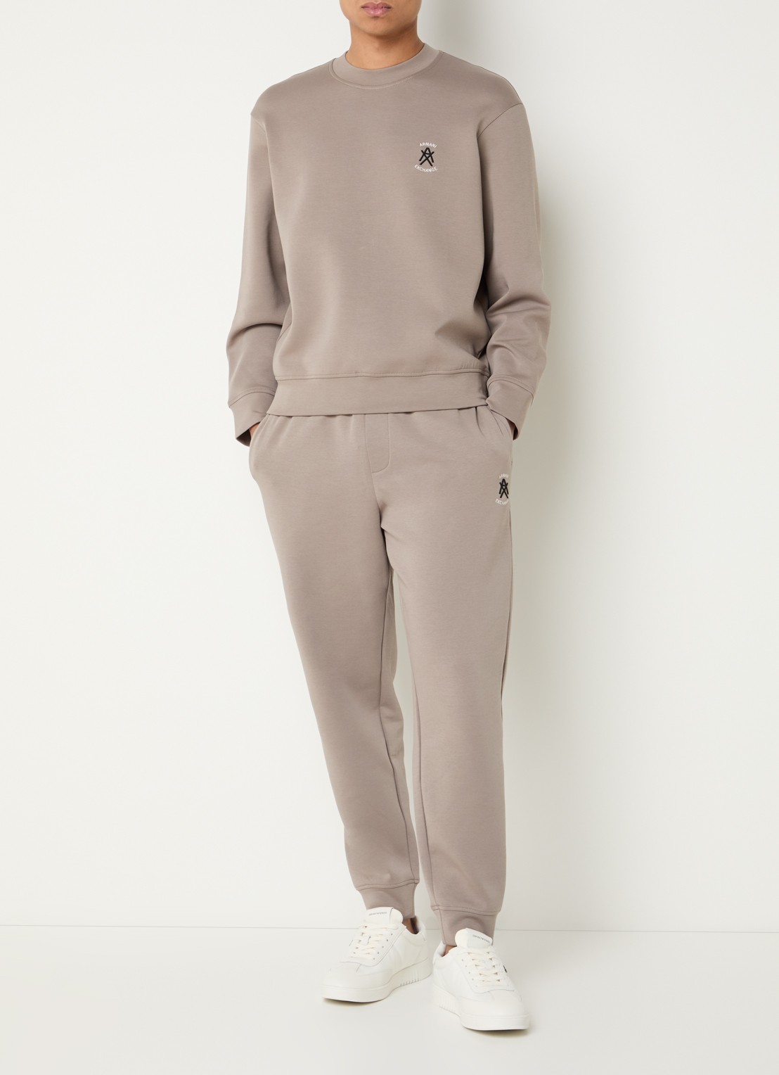 Armani Sweater met logo - voorkant 3 zand