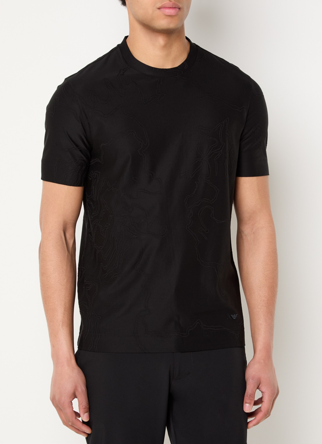 Armani T-shirt in zijdeblend met borduring - detail zwart