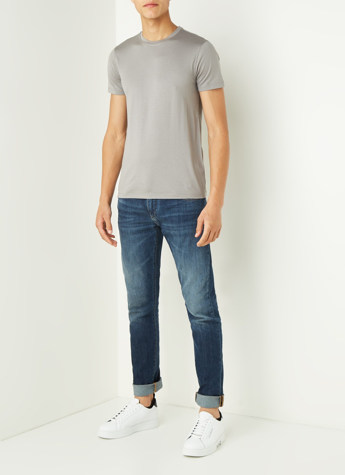 Armani T-shirt in zijdeblend - voorkant 4 grijs
