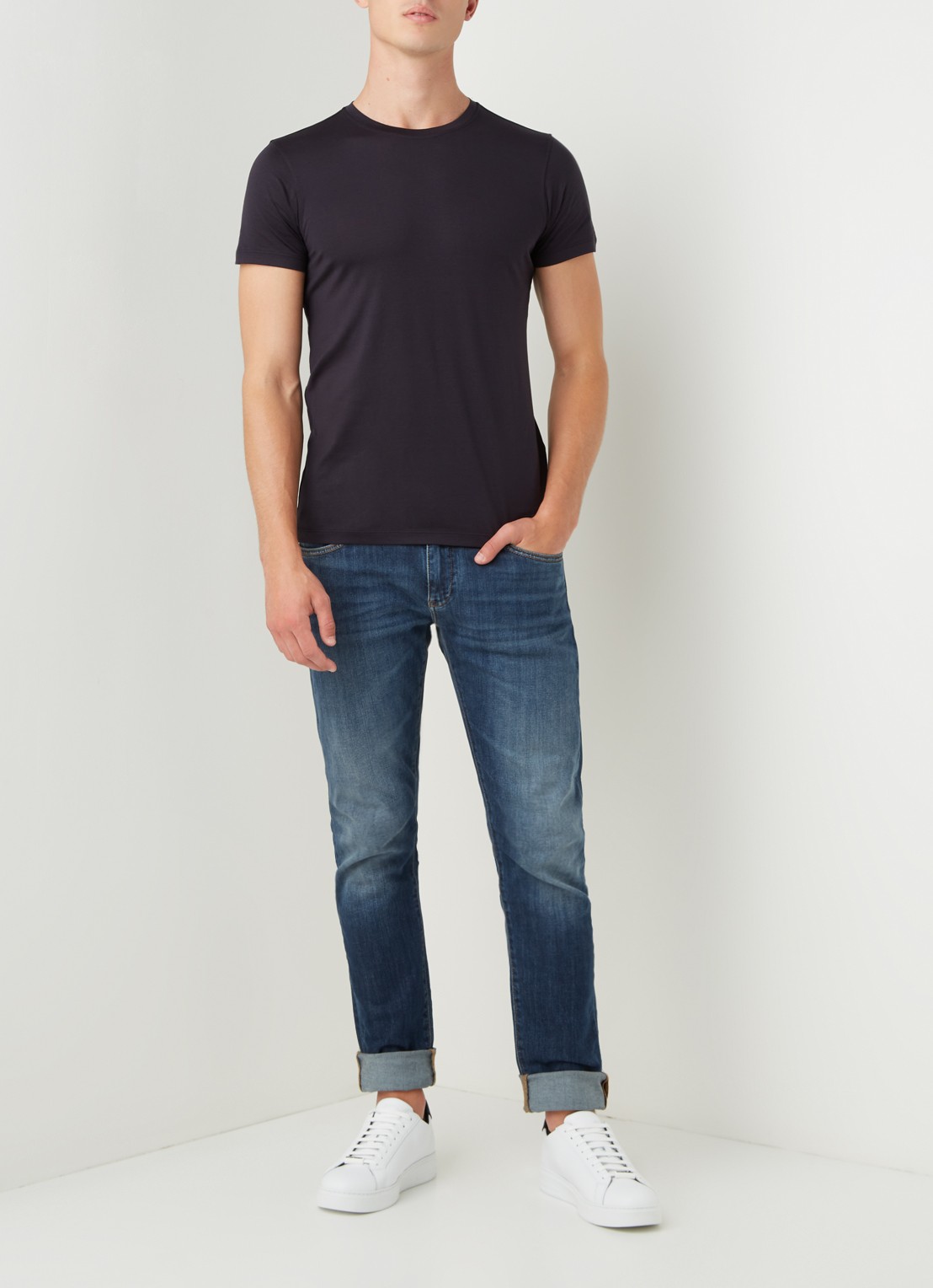 Armani T-shirt in zijdeblend - voorkant 3 donkerblauw