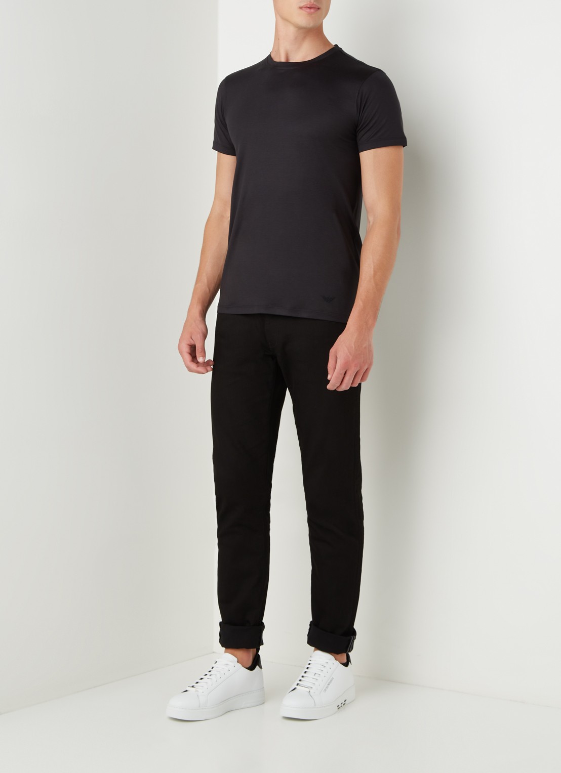 Armani T-shirt in zijdeblend - voorkant 3 zwart