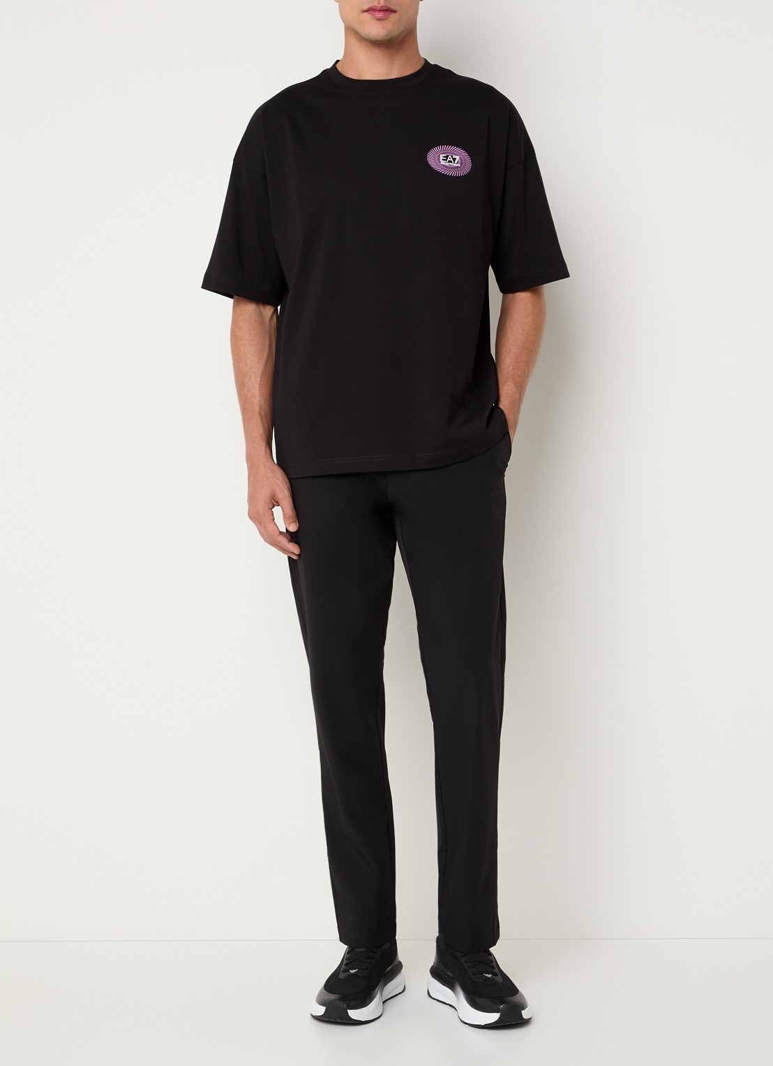 Armani T-shirt met front- en backprint - voorkant 3 zwart