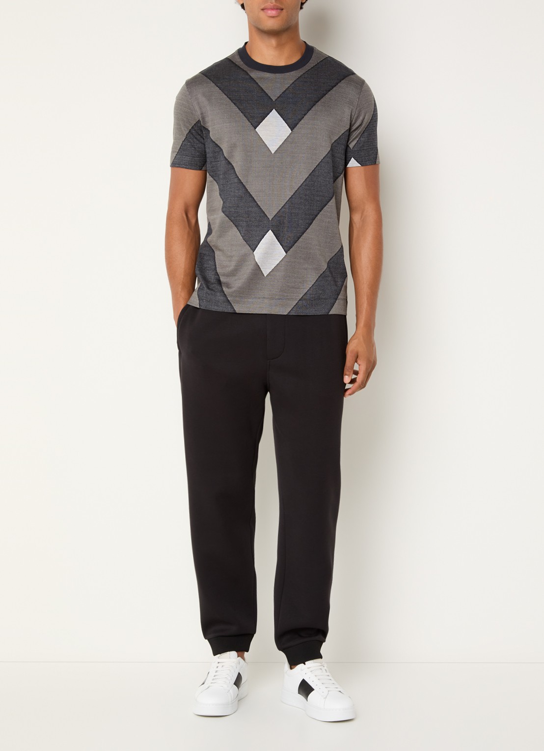 Armani T-shirt met grafische print - voorkant 3 middengrijs