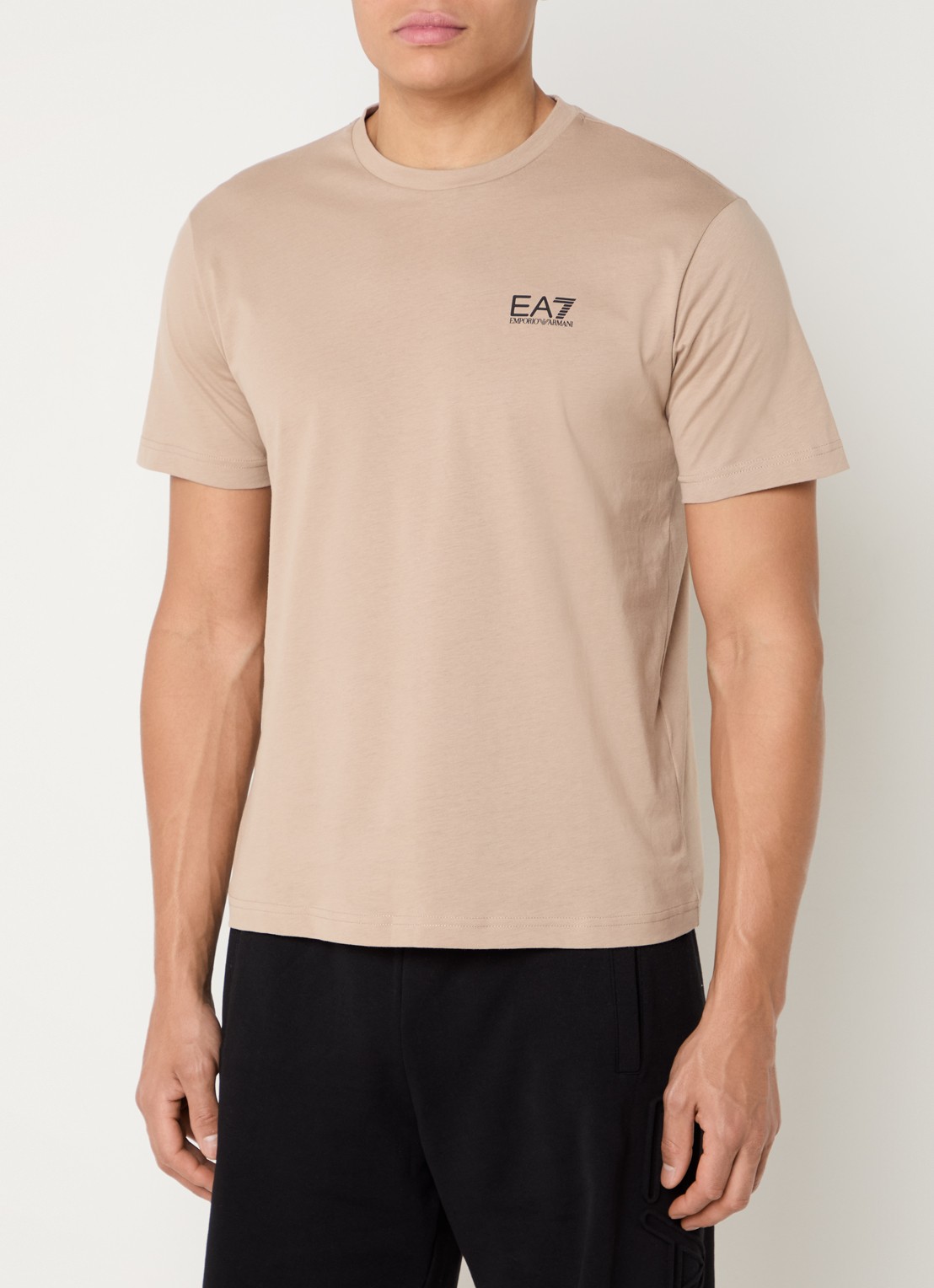 Armani T-shirt met logo- en backprint - achterkant camel