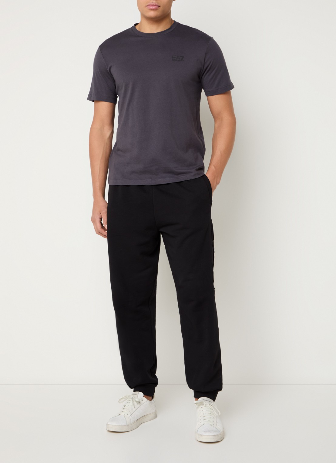 Armani T-shirt met logo- en backprint - voorkant 3 donkergrijs
