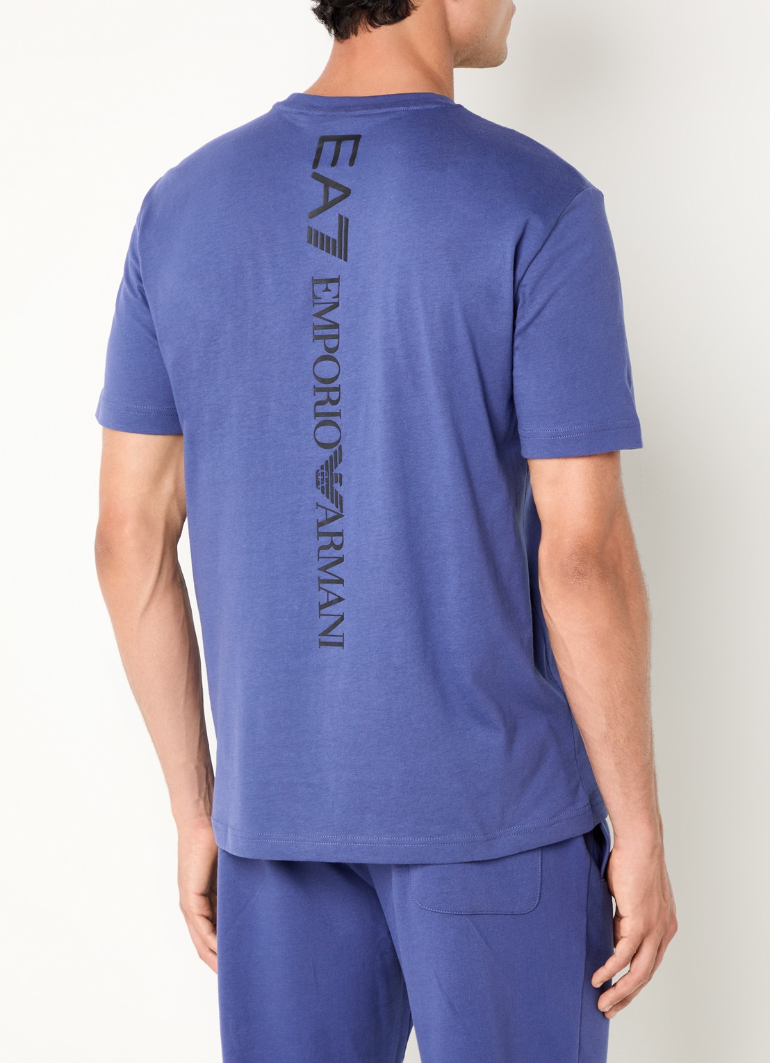 Armani T-shirt met logo- en backprint - detail 4 blauw