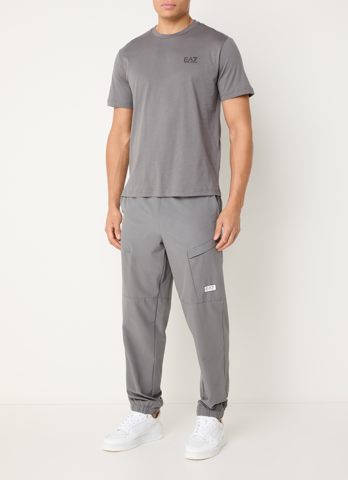 Armani T-shirt met logo- en backprint - voorkant 3 lichtroze