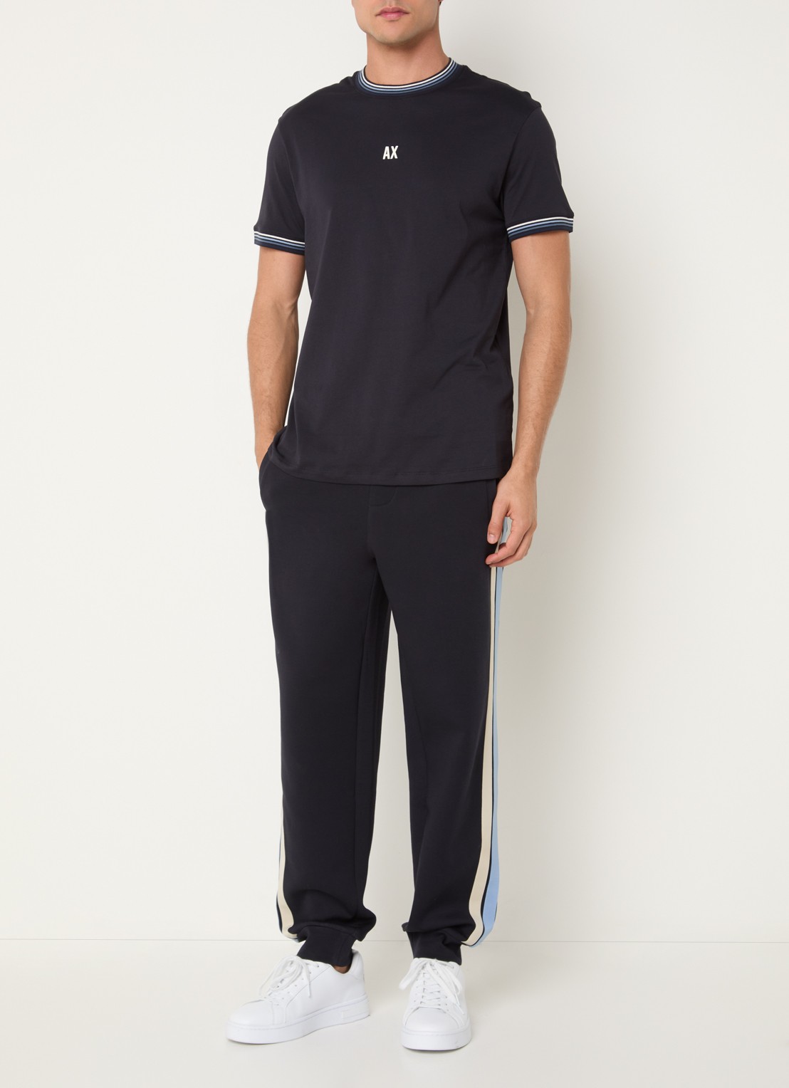 Armani T-shirt met logo - voorkant 3 donkerblauw