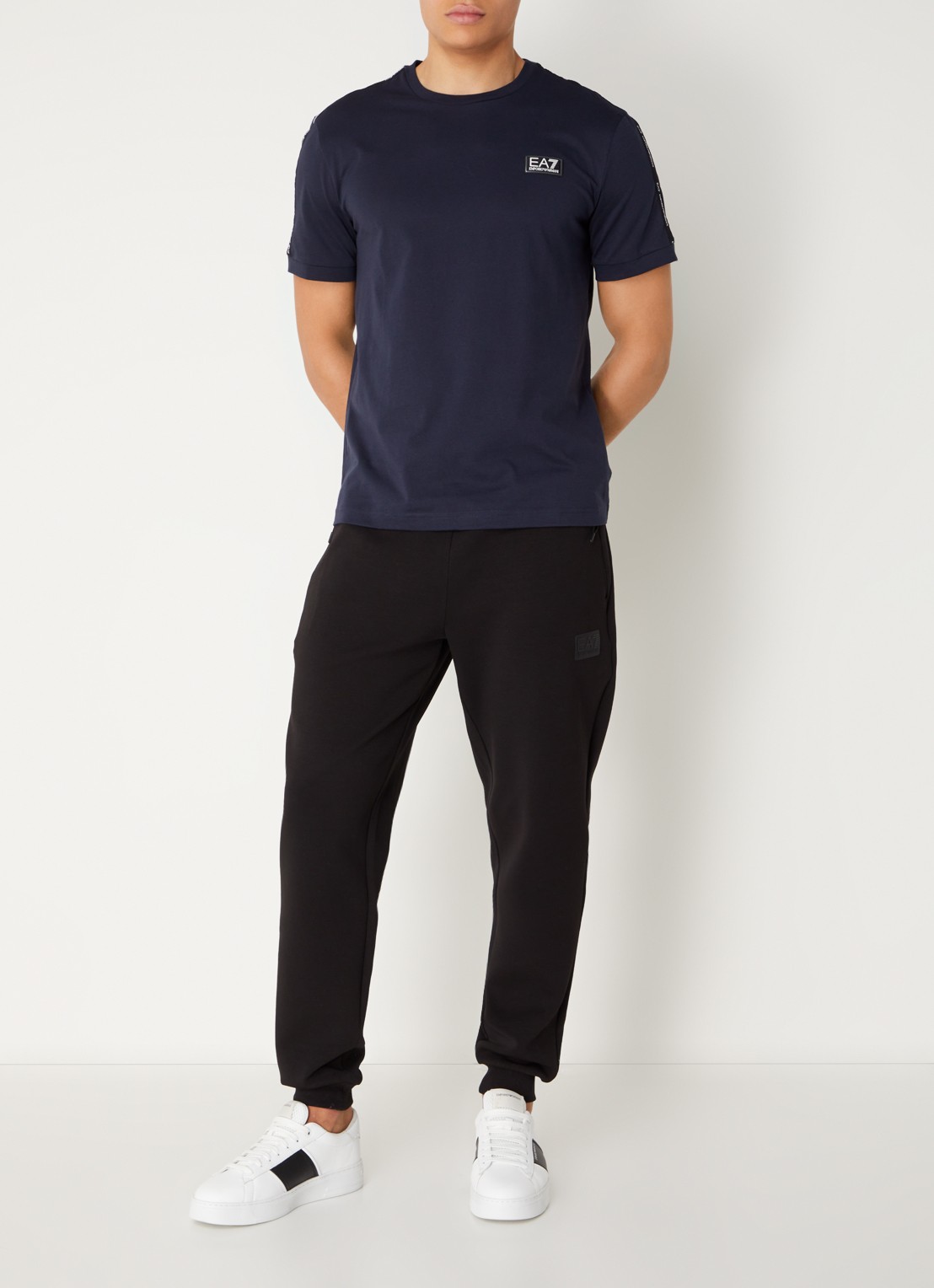 Armani T-shirt met logo - voorkant 2 donkerblauw