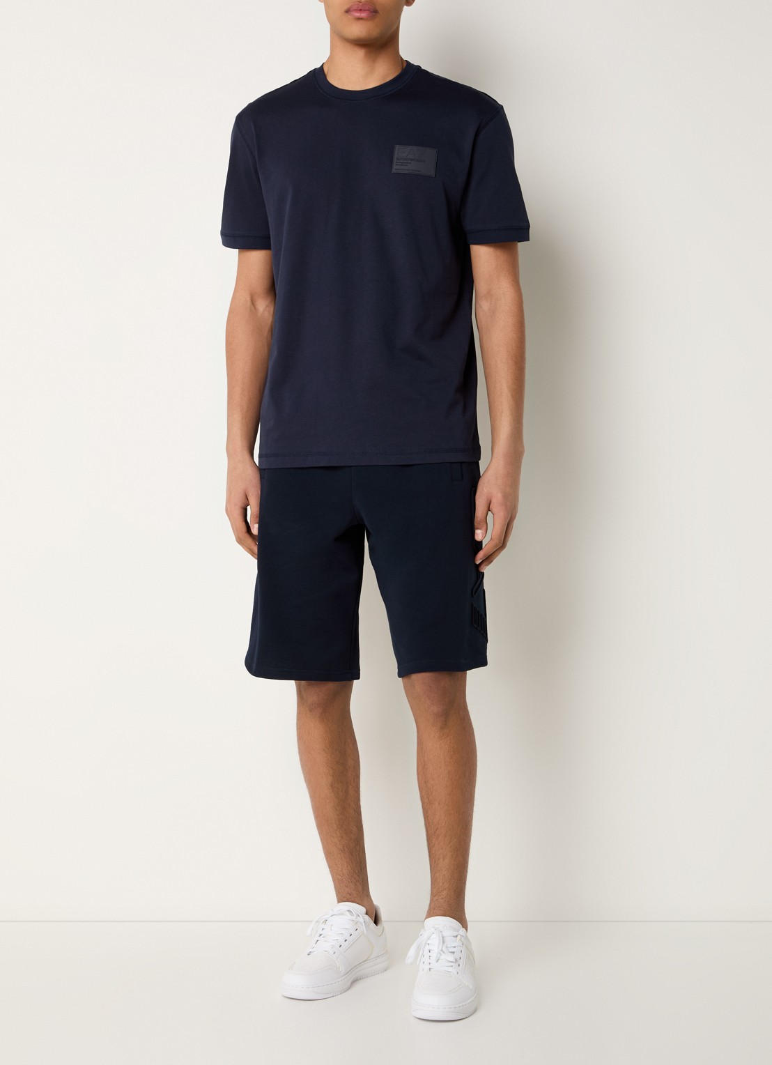 Armani T-shirt met logo - voorkant 2 donkerblauw