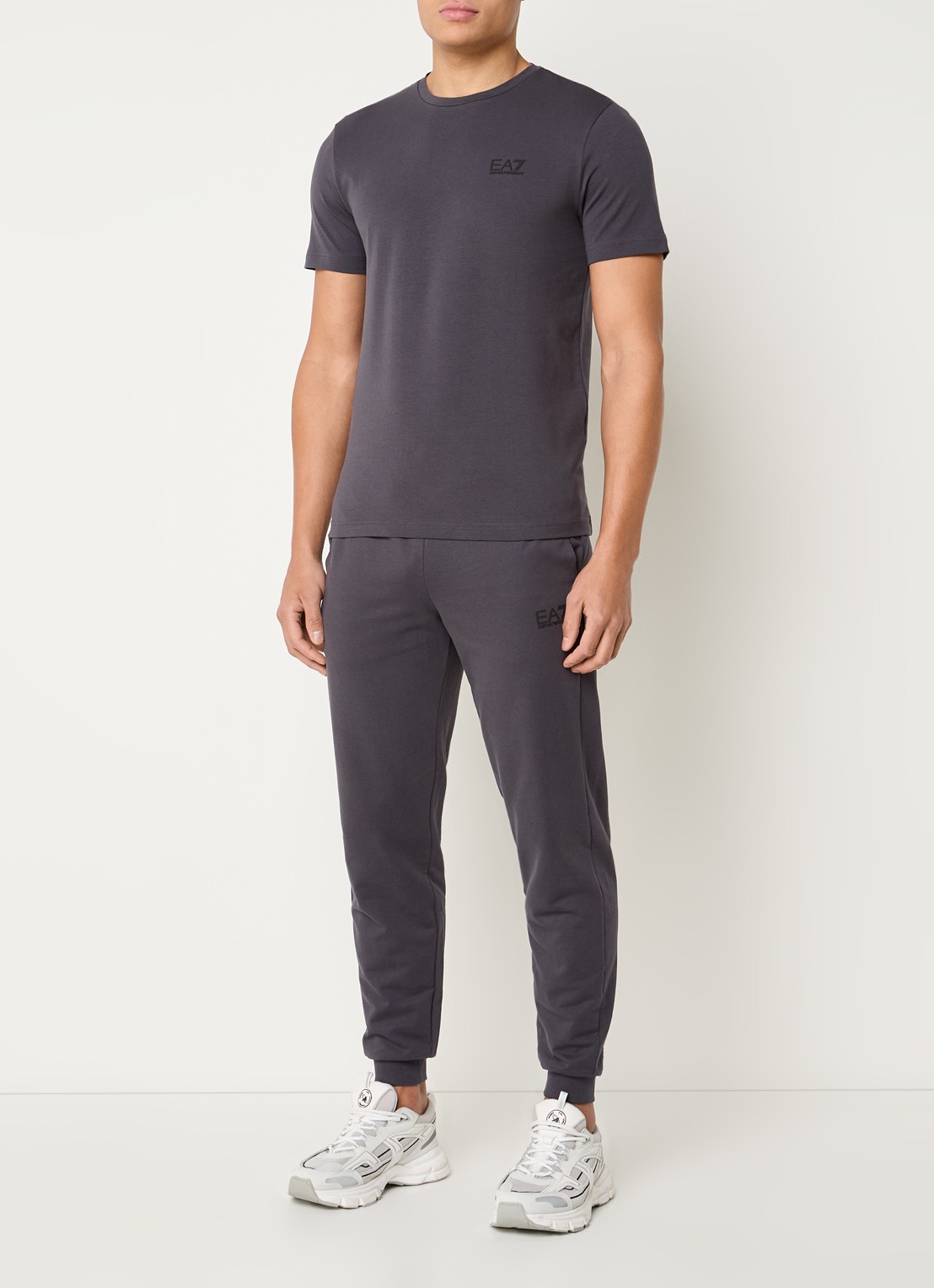 Armani T-shirt met logo - voorkant 2 antraciet