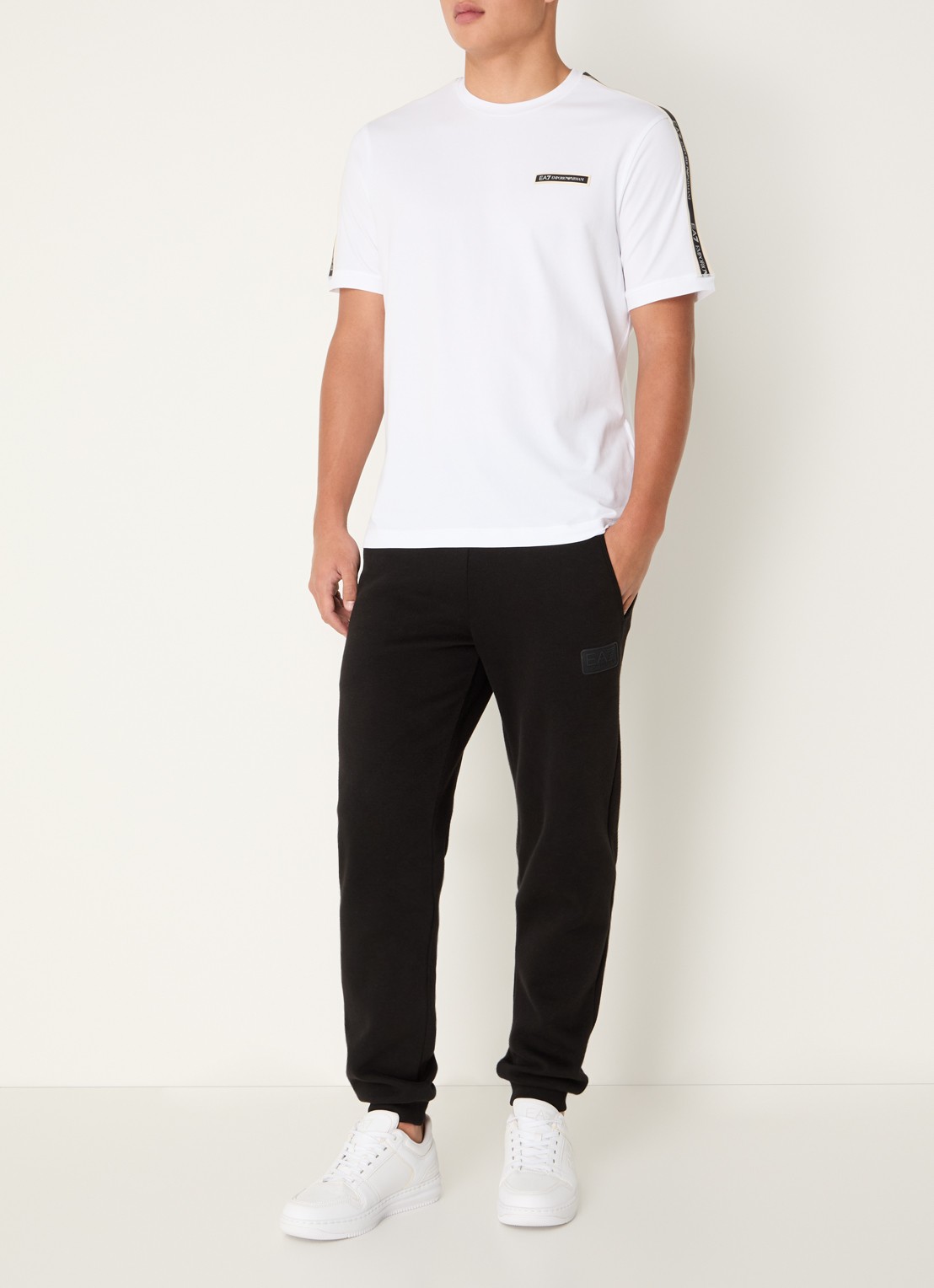 Armani T-shirt met logo - voorkant 2 wit