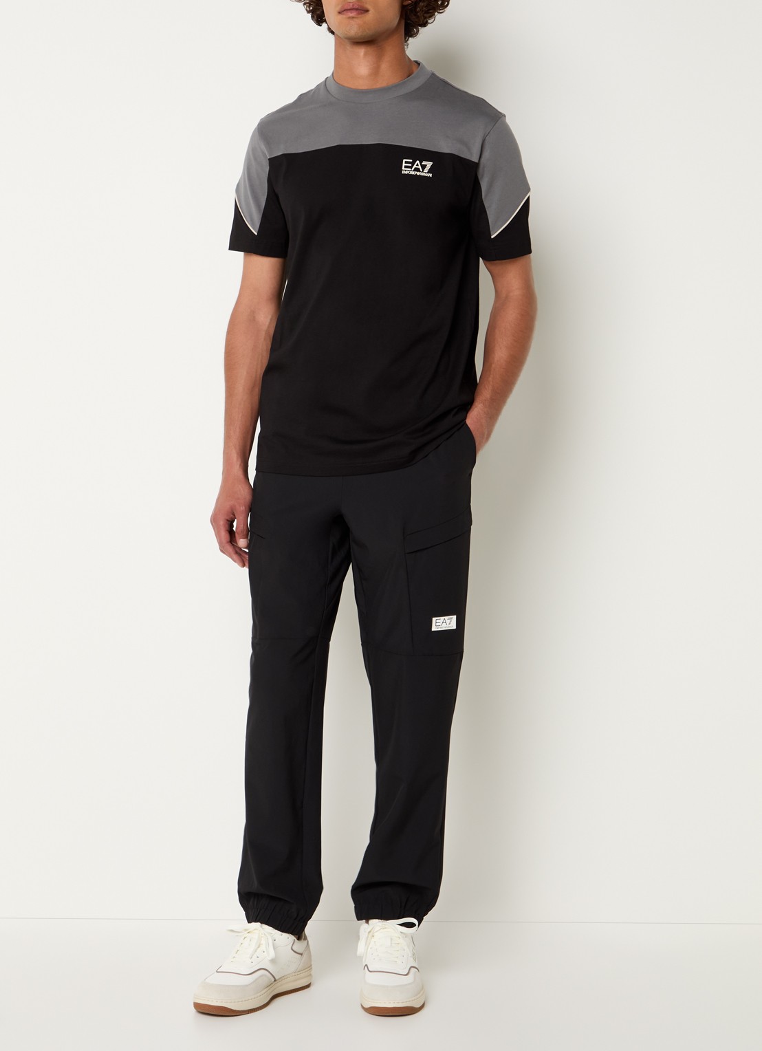 Armani T-shirt met logo - voorkant 3 zwart
