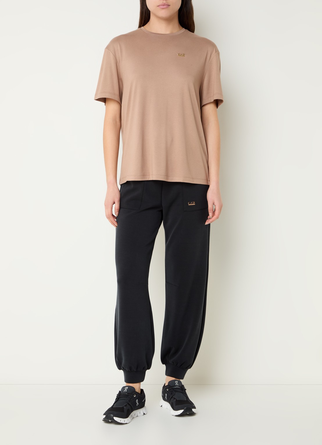 Armani T-shirt met logo - voorkant 3 vanillegeel
