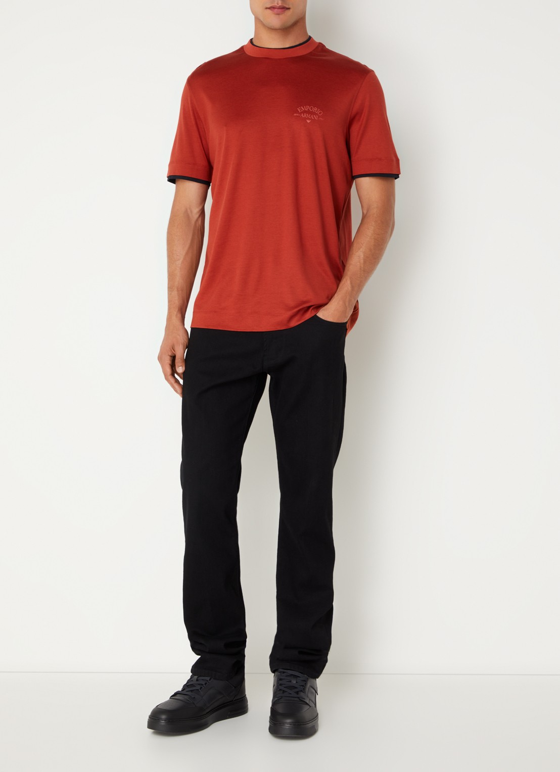 Armani T-shirt  met logo - voorkant 2 oranjerood