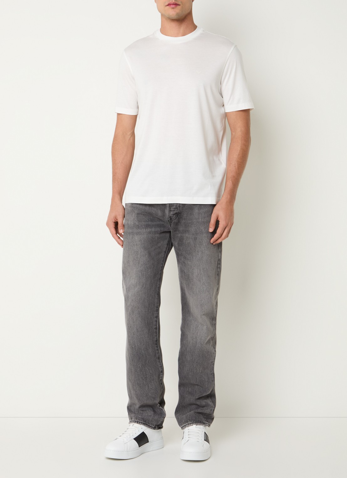 Armani T-shirt met logo - voorkant 2 gebroken wit