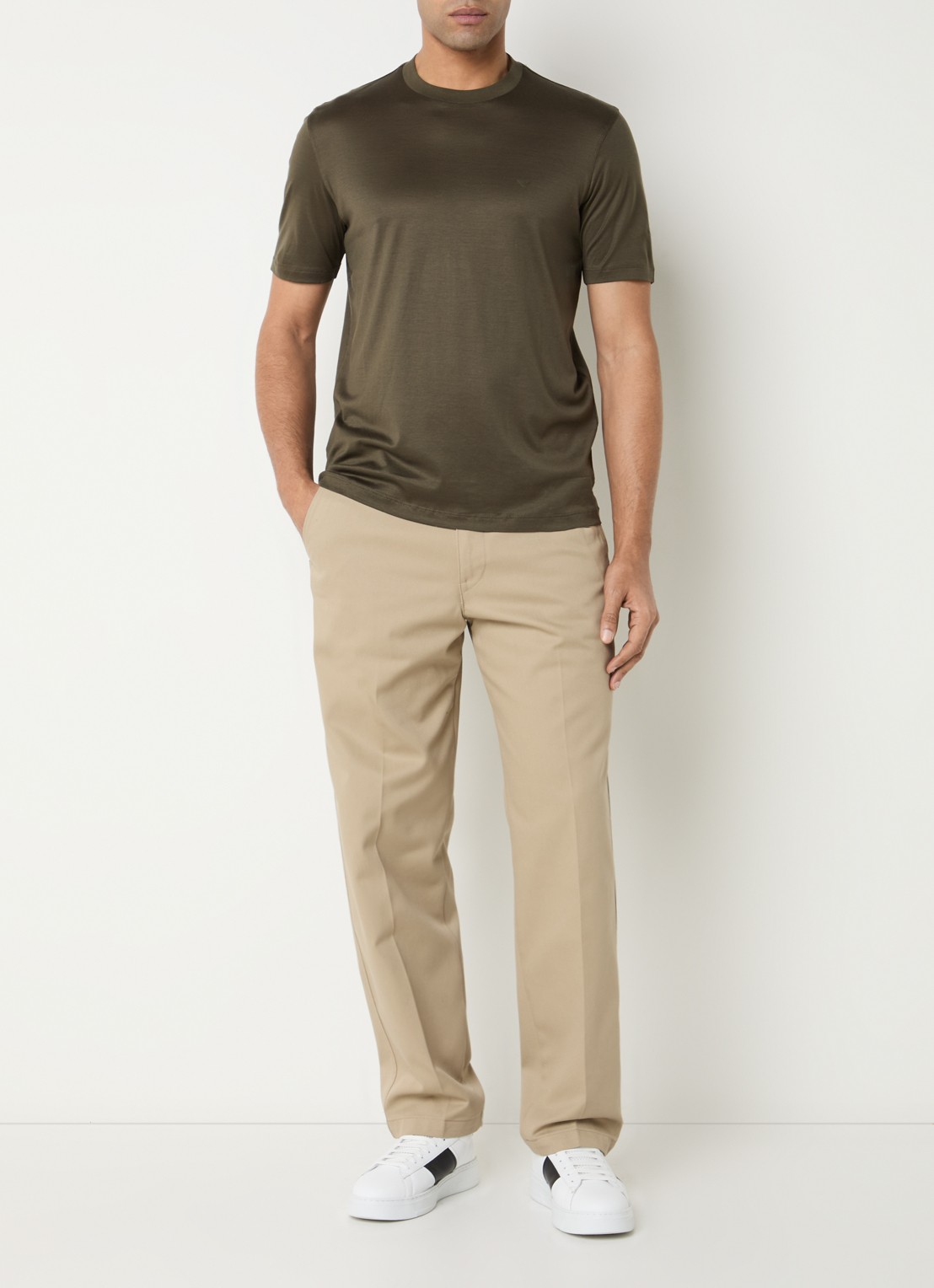 Armani T-shirt met logo - voorkant 2 bronsgroen