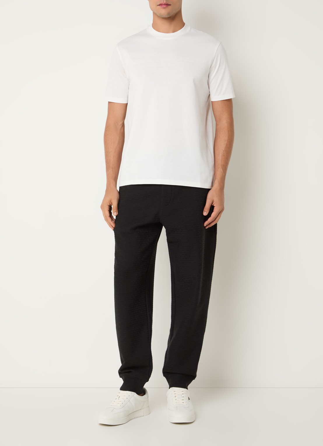 Armani T-shirt met logo - voorkant 2 bordeauxrood