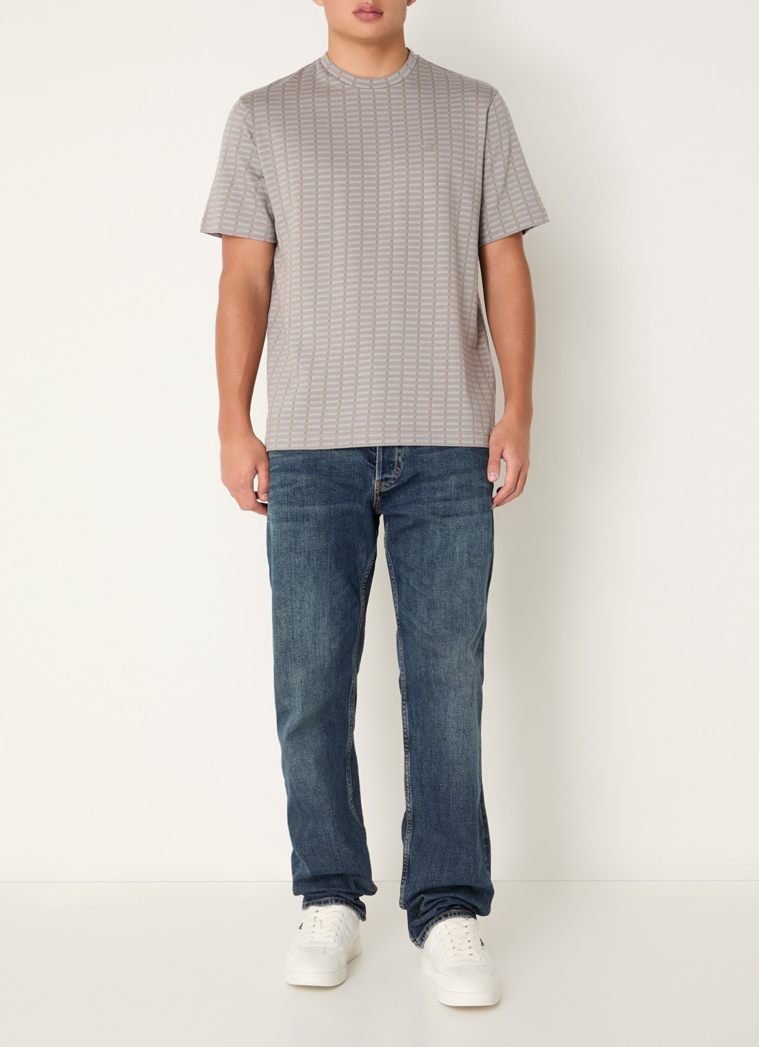 Armani T-shirt met logo - voorkant 3 donkerbeige