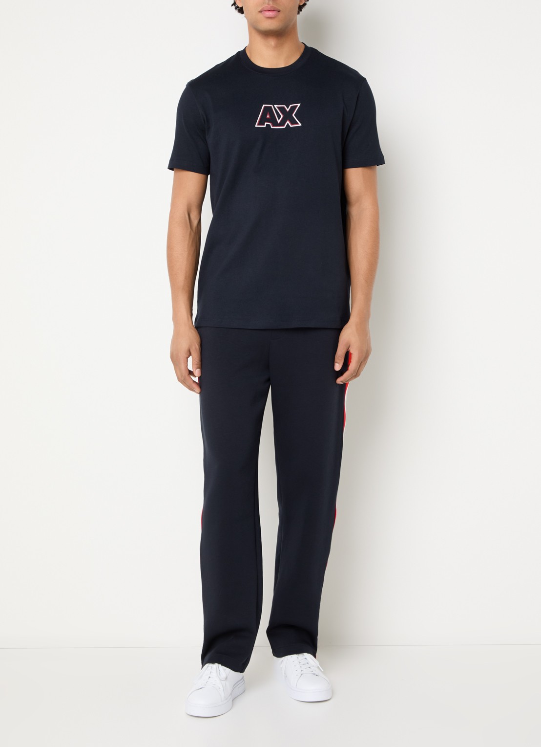 Armani T-shirt met logoborduring - voorkant 3 donkerblauw