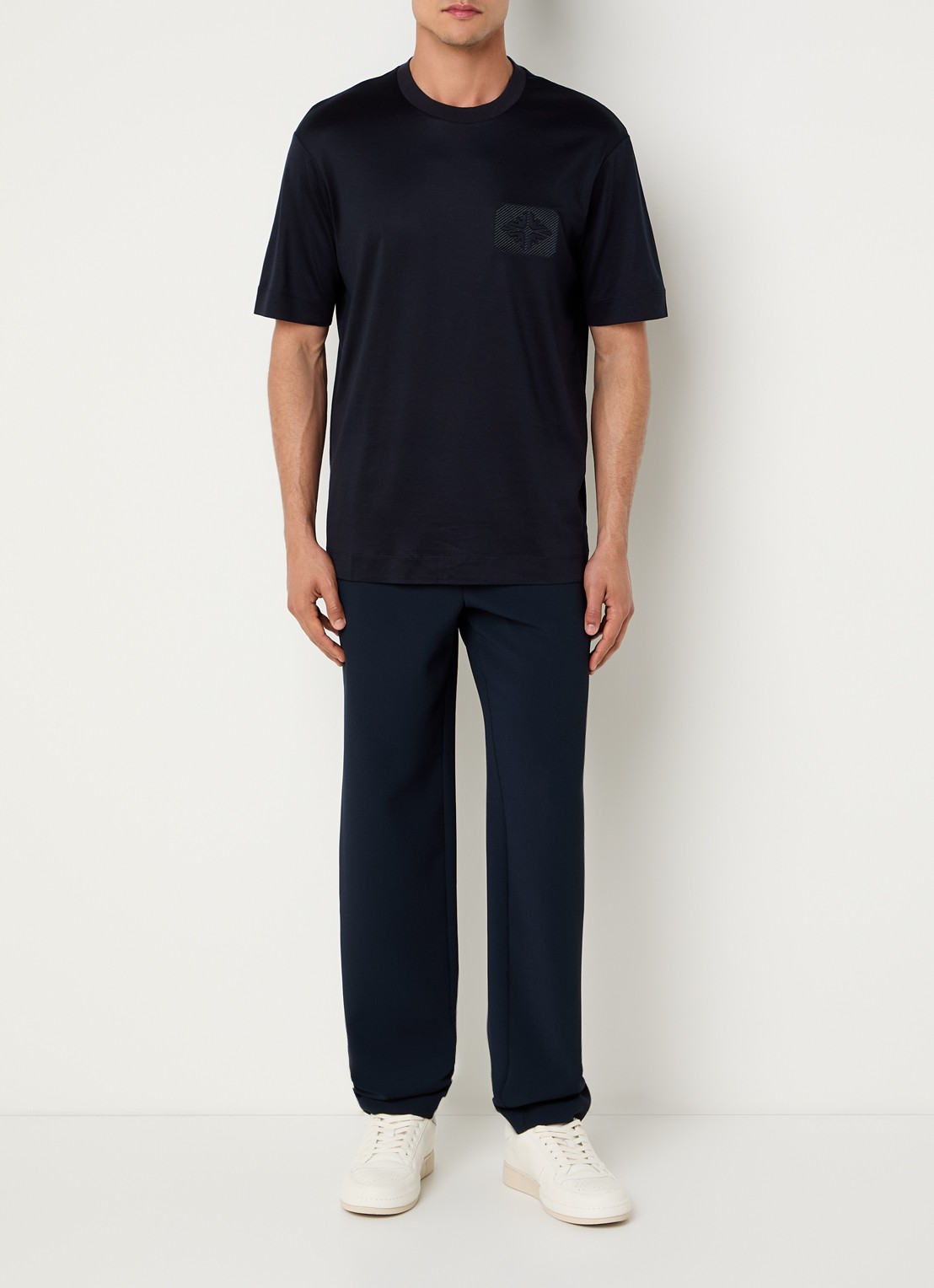 Armani T-shirt met logoborduring - voorkant 4 zwart