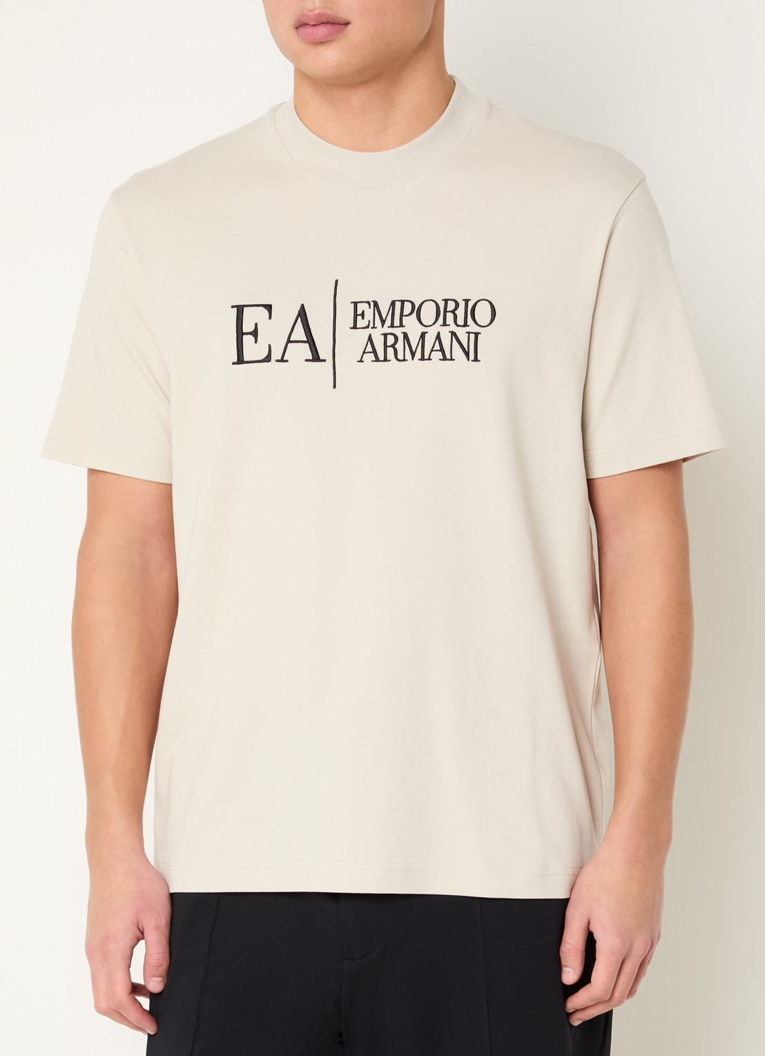 Armani T-shirt met logoborduring - detail 3 beige