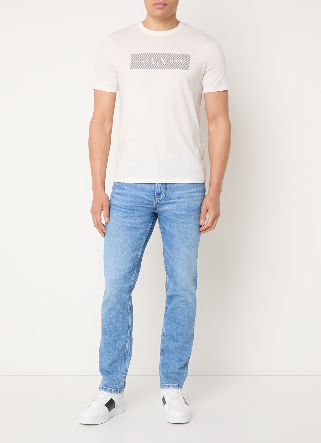 Armani T-shirt met logoprint - voorkant 3 gebroken wit