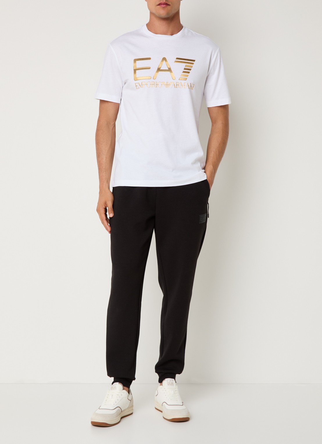 Armani T-shirt met logoprint - voorkant 2 wit