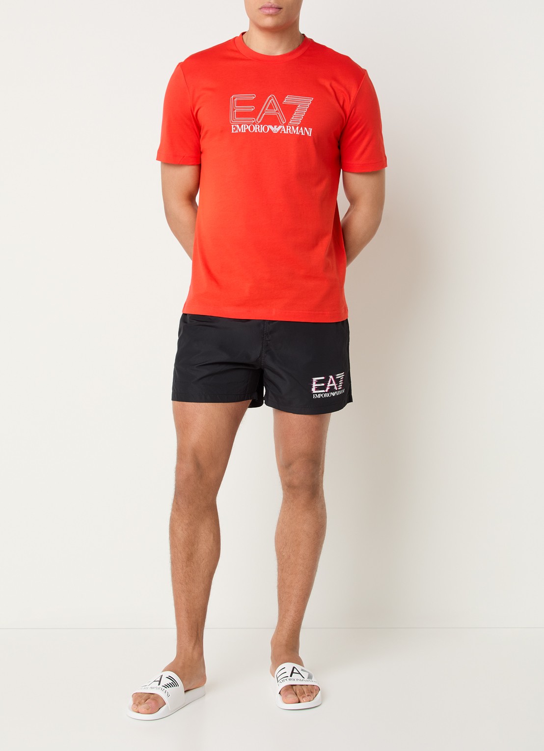 Armani T-shirt met logoprint - voorkant 4 rood