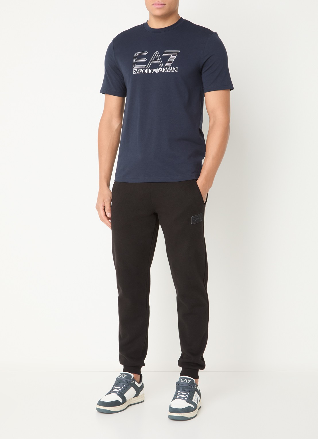 Armani T-shirt met logoprint - voorkant 4 indigo