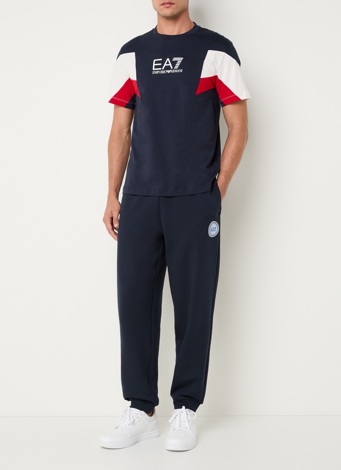 Armani T-shirt met logoprint - voorkant 3 donkerblauw