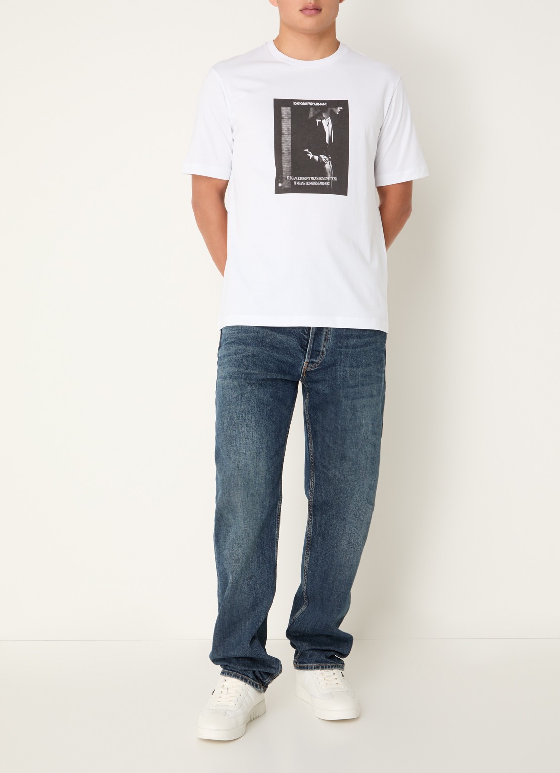 Armani T-shirt met logoprint - voorkant 2 wit