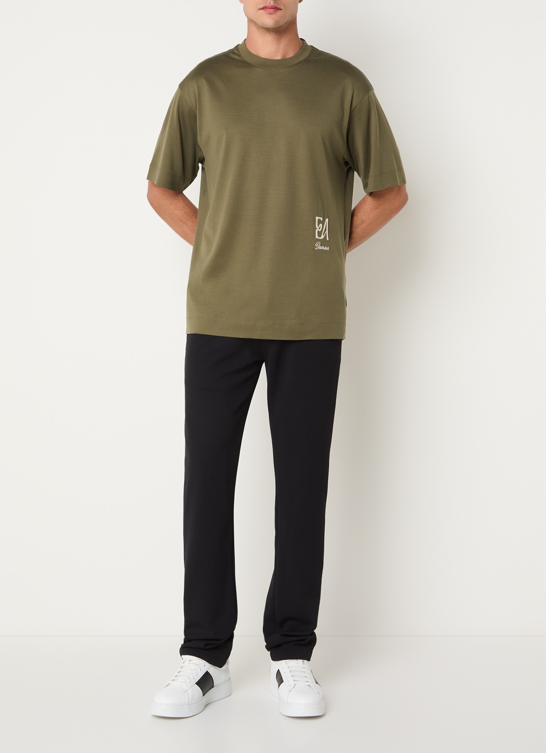 Armani T-shirt met logoprint - voorkant 2 mosgroen