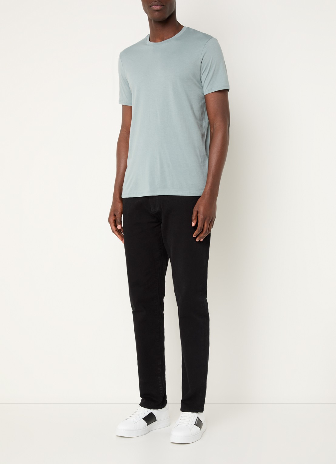 Armani T-shirt met ronde hals - voorkant 3 lichtblauw