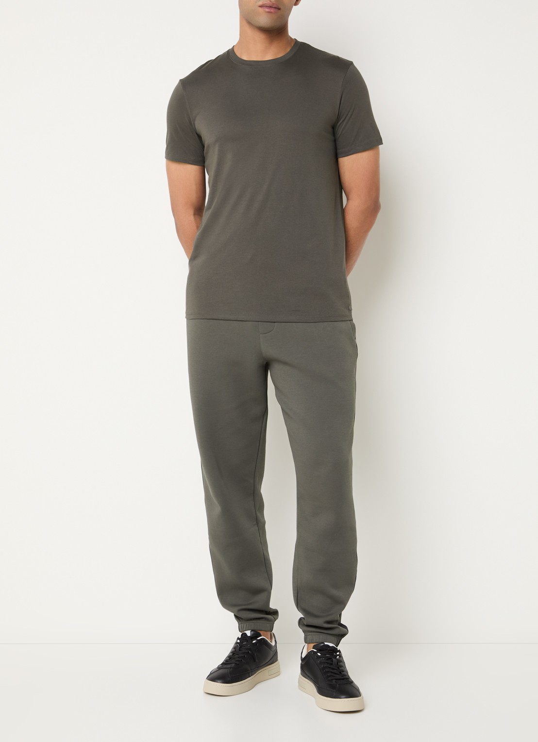 Armani T-shirt met ronde hals - voorkant 3 bronsgroen