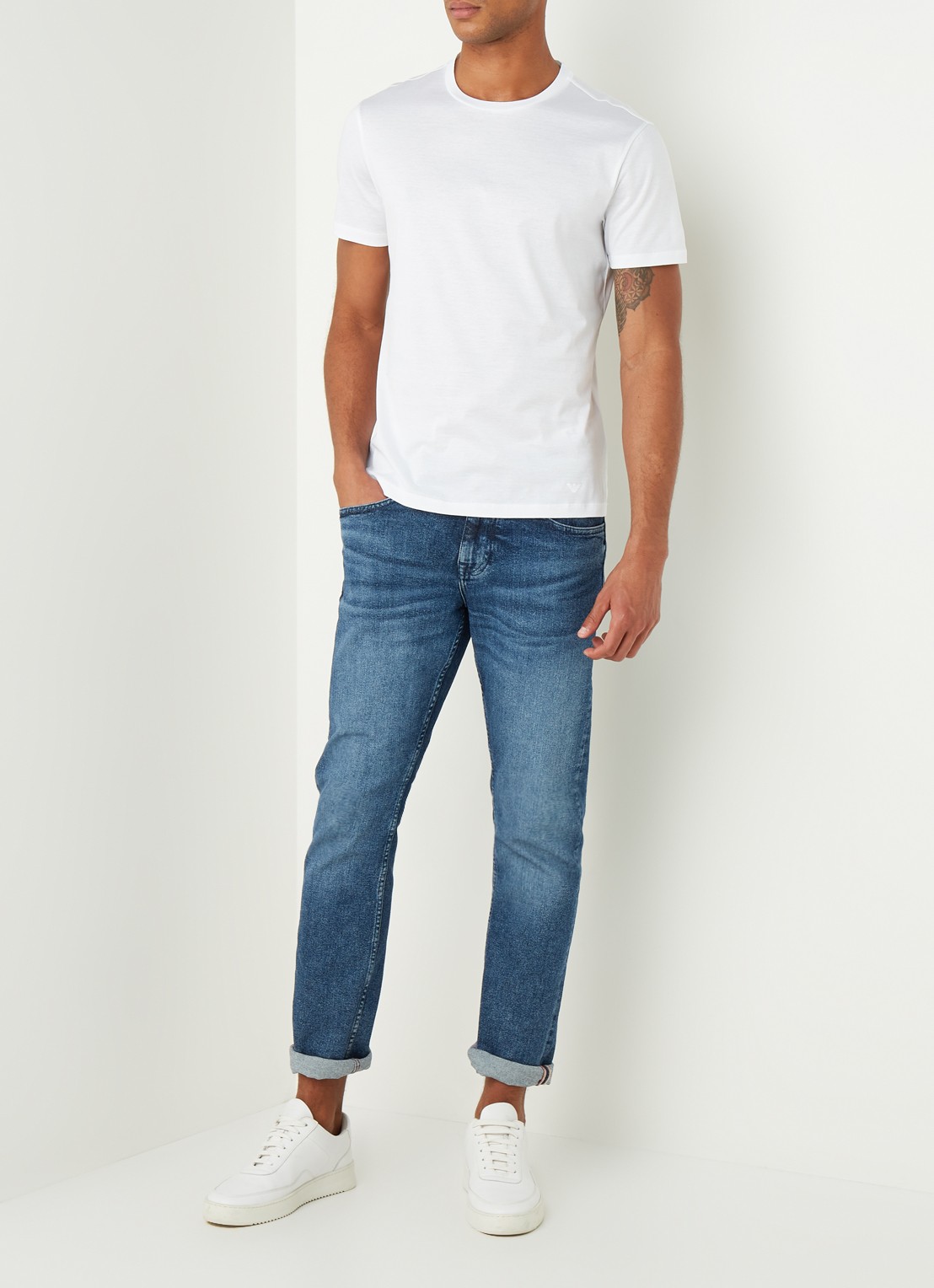 Armani T-shirt met ronde hals - voorkant 2 wit