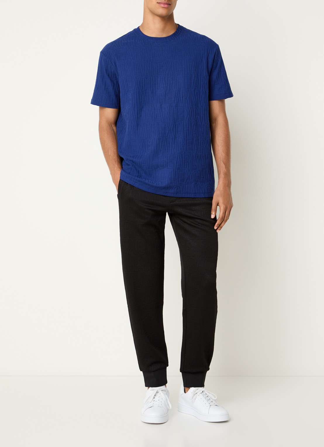 Armani T-shirt met structuur - voorkant 4 kobaltblauw