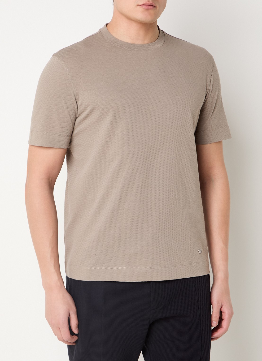 Armani T-shirt met structuur - detail zand