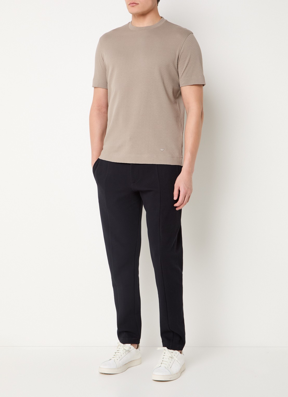 Armani T-shirt met structuur - voorkant 4 zand