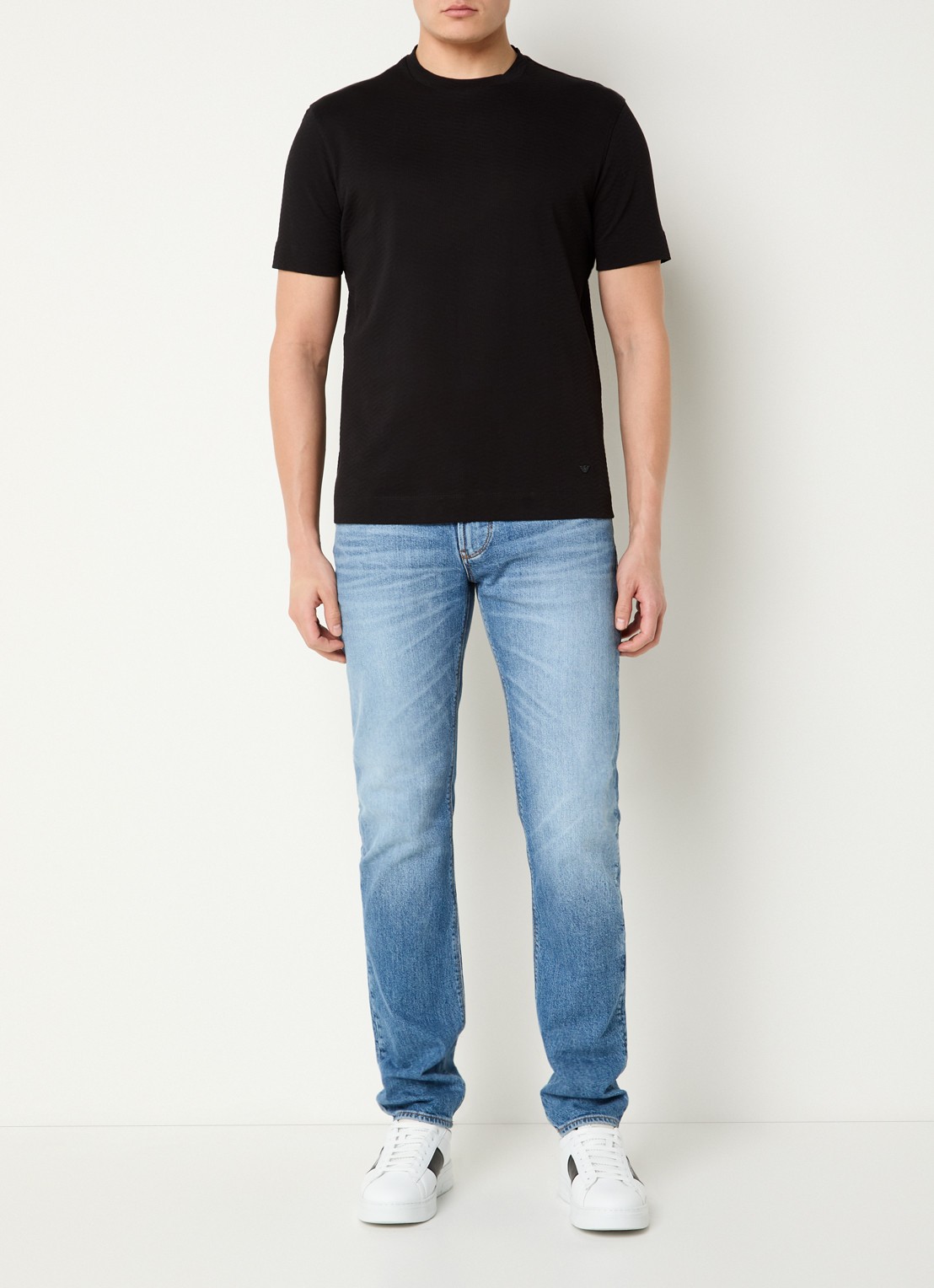 Armani T-shirt met structuur - voorkant 4 zwart