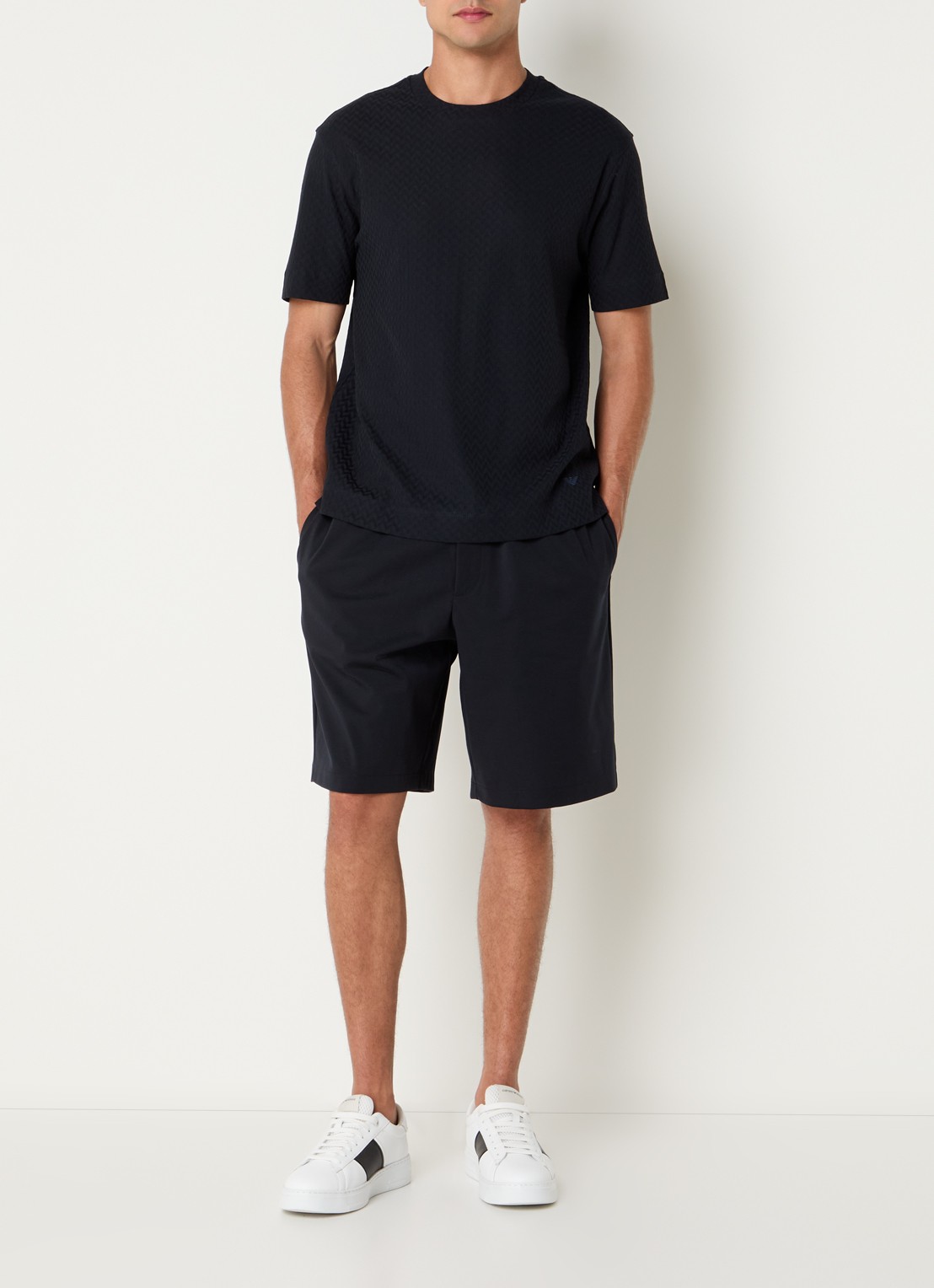 Armani T-shirt met structuur - voorkant 3 donkerblauw