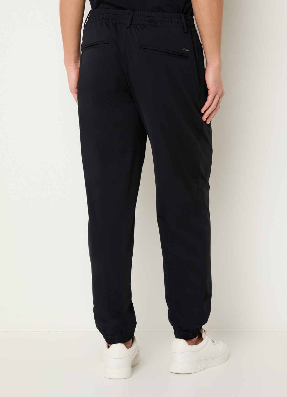 Armani Tapered fit broek met steekzakken - achterkant donkerblauw