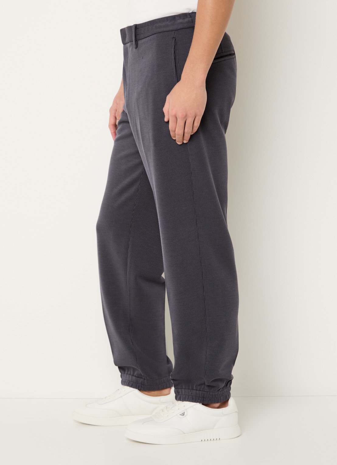 Armani Tapered fit broek met steekzakken - detail 3 donkergrijs