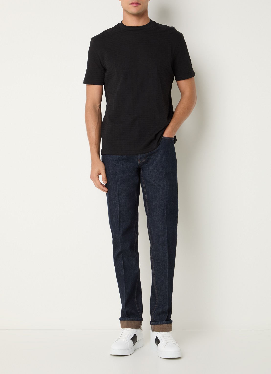 Armani Tapered fit jeans met donkere wassing - voorkant 6 indigo