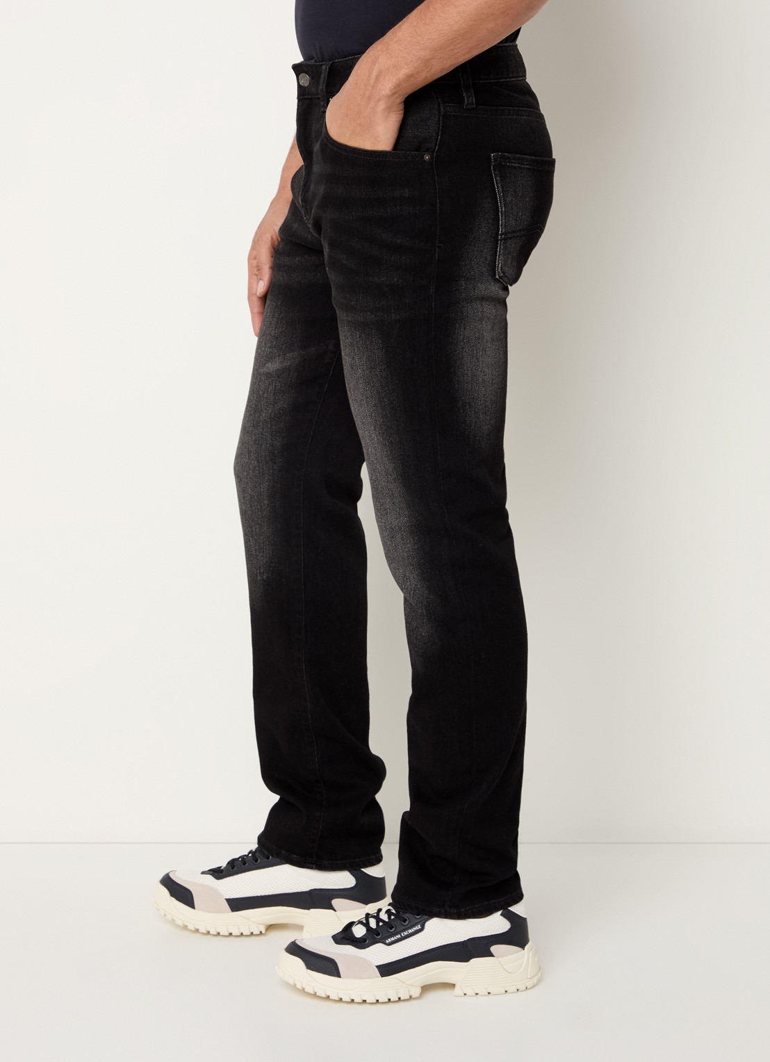 Armani Tapered fit jeans met steekzakken - detail 2 zwart