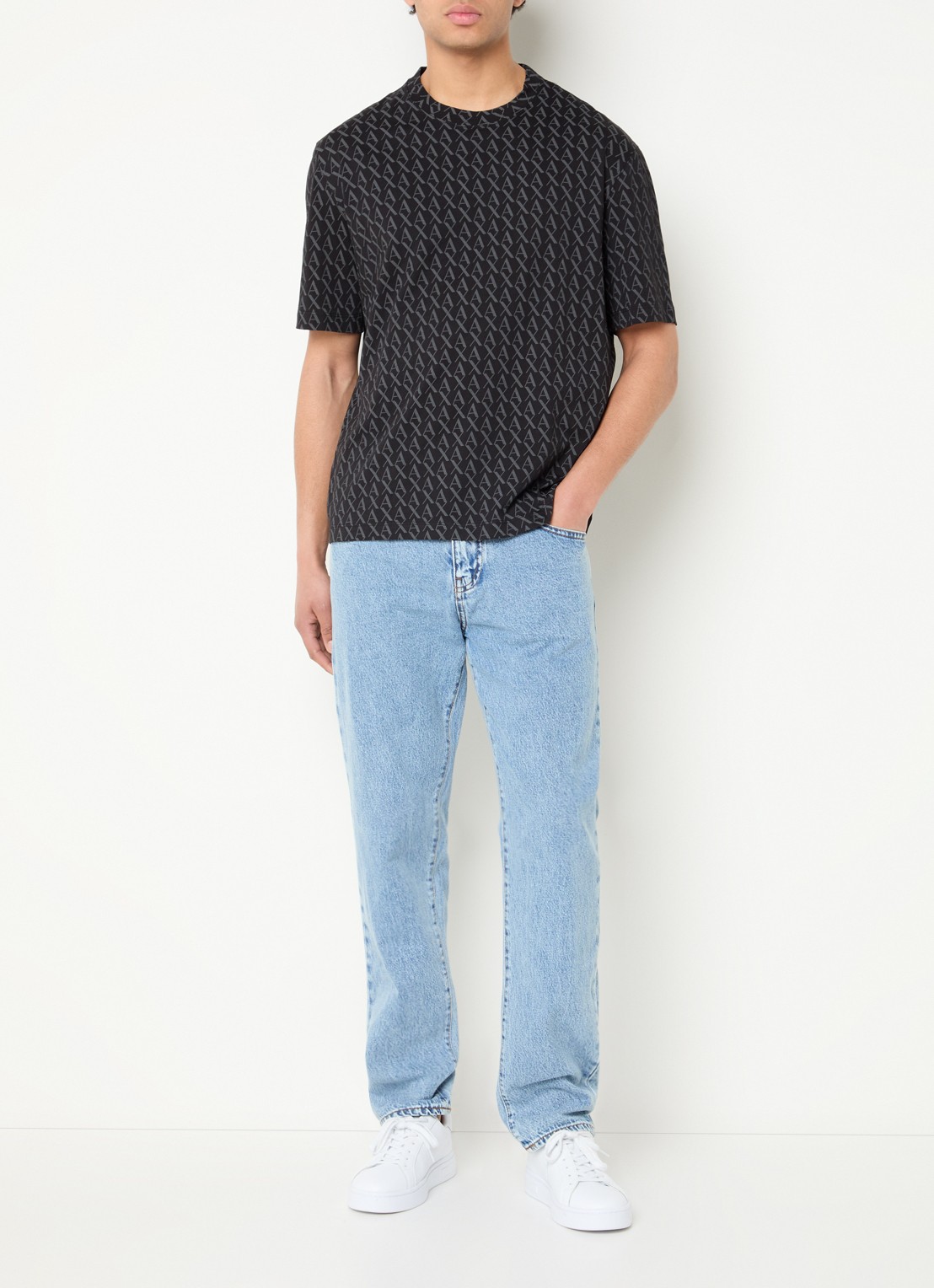 Armani Tapered fit jeans met steekzakken - voorkant 5 lichtblauw